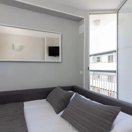 Nuevo Estudio Enfrente Del Mar